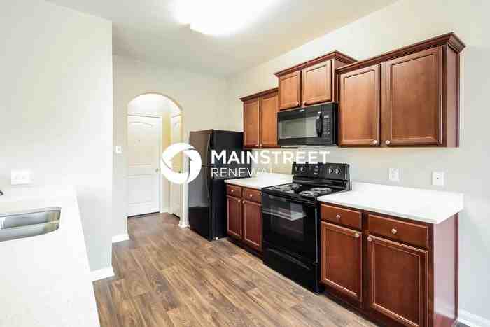 24099 Wilde Dr - Photo 6 of 17