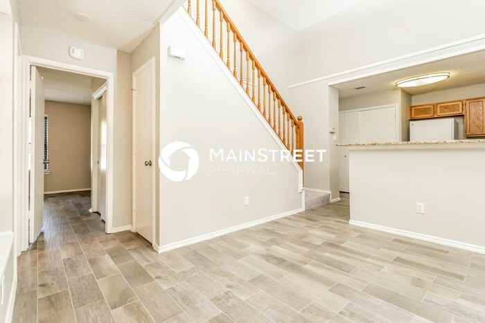 2048 Wanderlust Dr - Photo 5 of 17