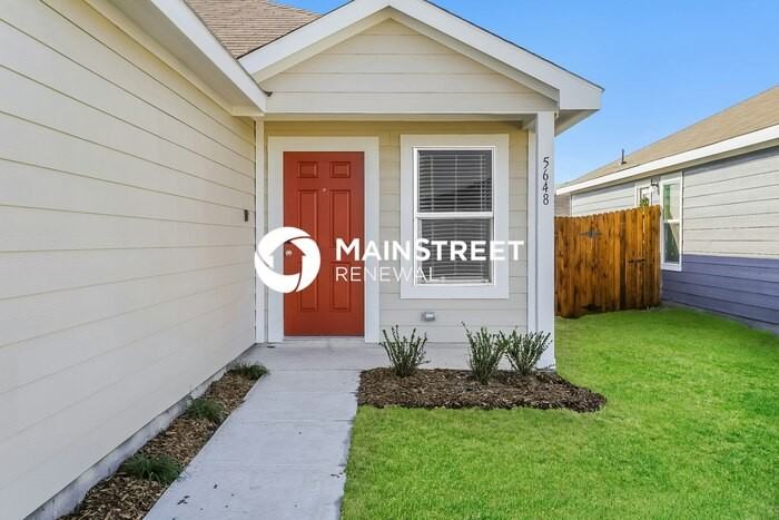 5648 Rockrose Ln - Photo 3 of 14