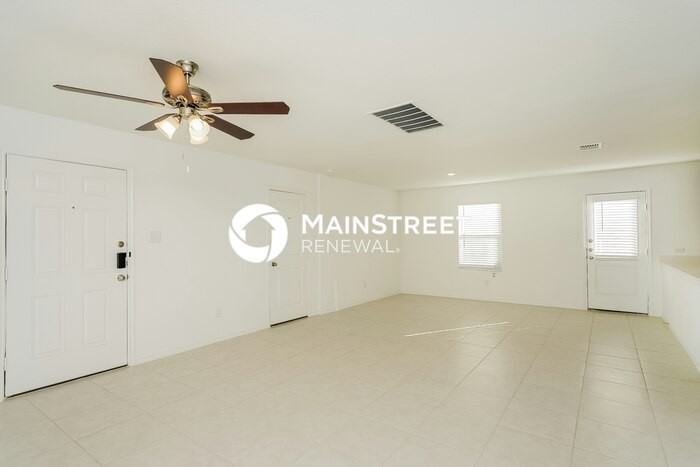 5648 Rockrose Ln - Photo 4 of 14