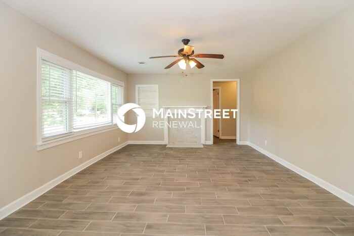 1927 Addison Road Northeast - Photo 3 of 16