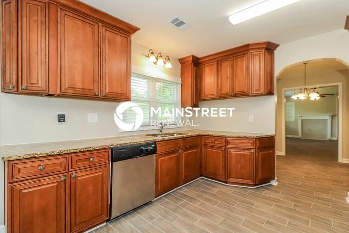 1927 Addison Road Northeast - Photo 6 of 16