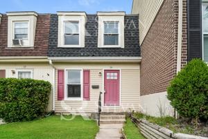 featured image of 14 Tarland Ct