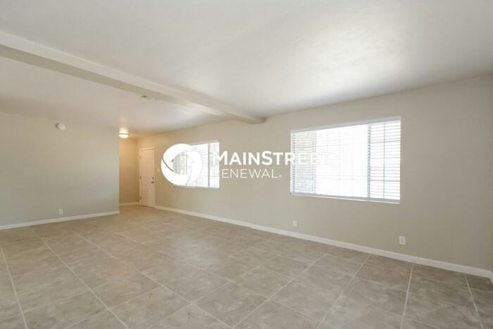 4702 E Cecelia St - Photo 2 of 16