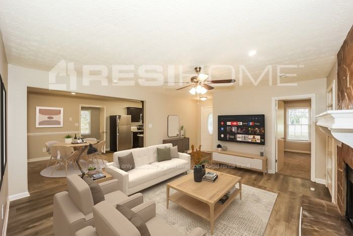 858 Bartow Ct - Photo 5 of 16