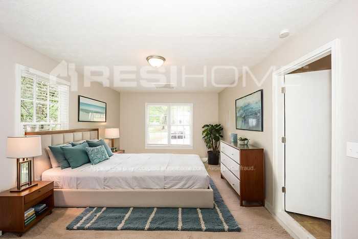 858 Bartow Ct - Photo 6 of 16