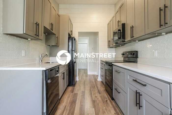 4168 Merriam Lane - Photo 5 of 16