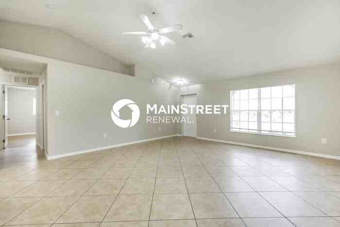 1056 Summa Blvd - Photo 2 of 16