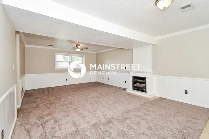 1042 Cristland Rd - Photo 3 of 17