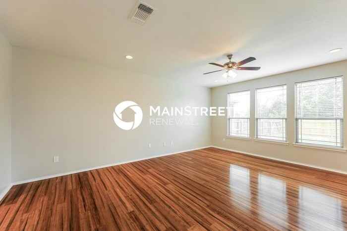 14115 Caprese Hl - Photo 3 of 17