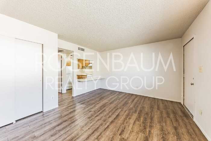 9230 N 6th St #6 - Photo 7 of 17