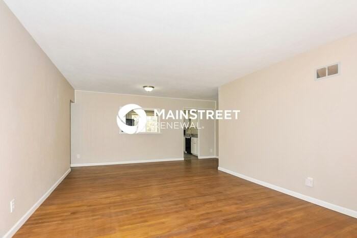 1120 Spring Valley Drive - Photo 5 of 17