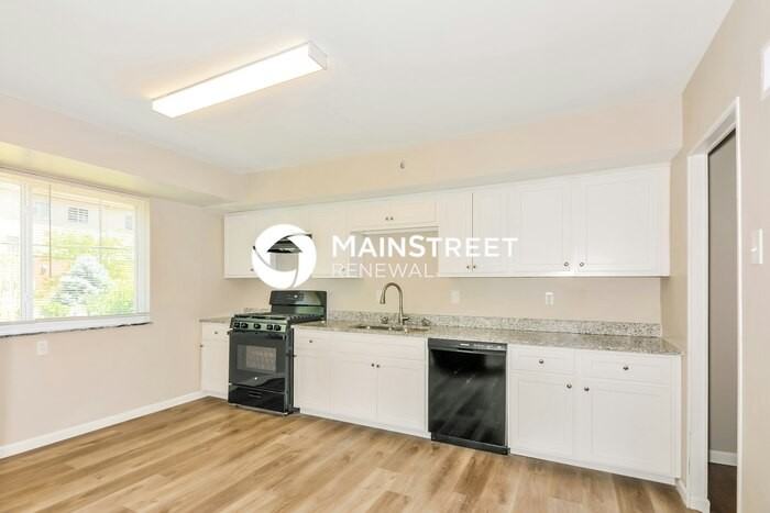 1120 Spring Valley Drive - Photo 7 of 17