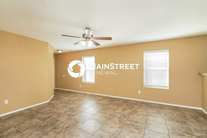 6709 Waterhill Ln - Photo 4 of 18