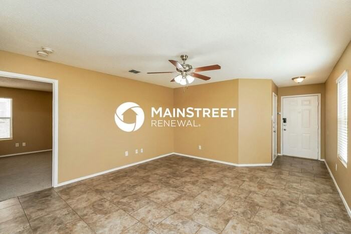 6709 Waterhill Ln - Photo 5 of 18