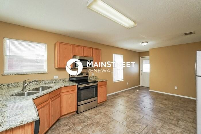 6709 Waterhill Ln - Photo 7 of 18