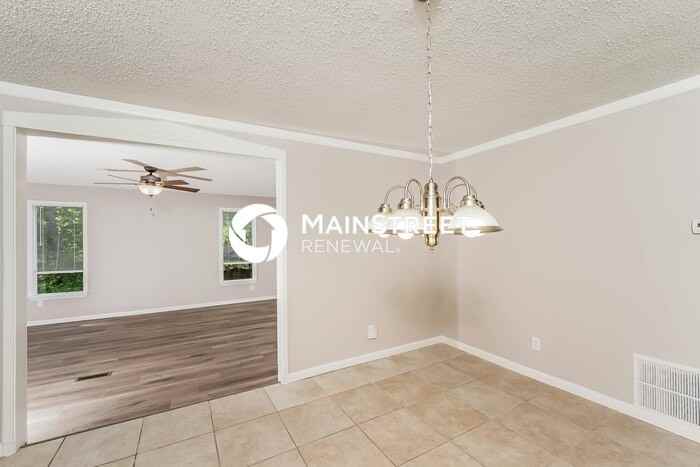 5241 Goldmar Dr - Photo 6 of 17
