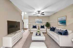 featured image of 522 N Foxridge Dr