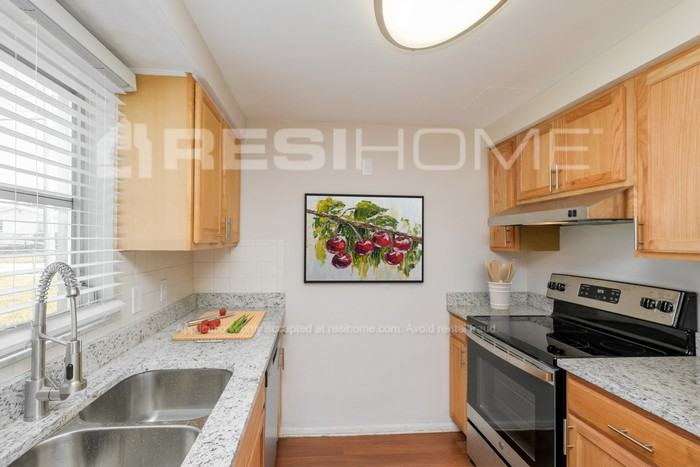 3445 Monticello St - Photo 3 of 16