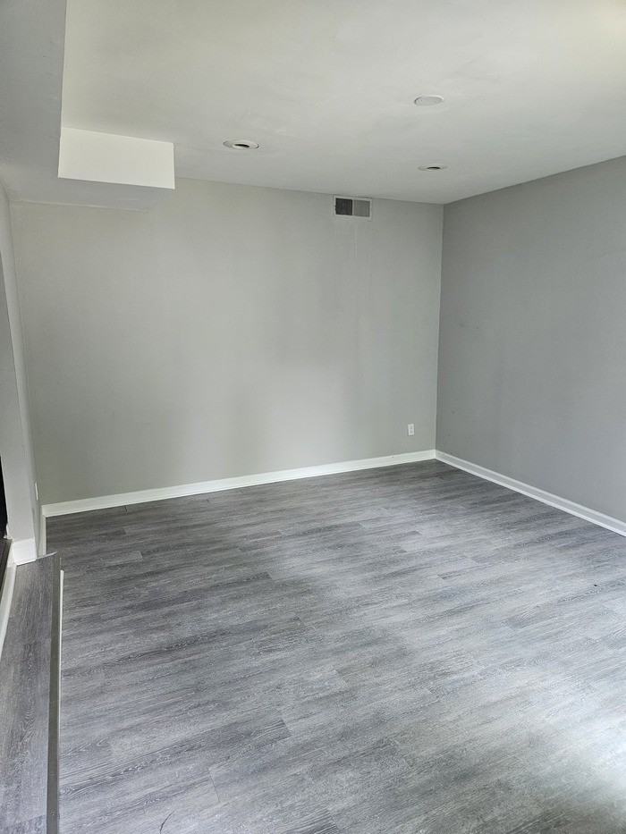 693 Myrtle St Ne #2 - Photo 6 of 14