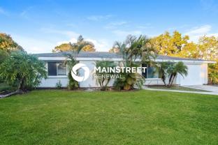 229 Sw Kentwood Rd - Photo 1 of 1