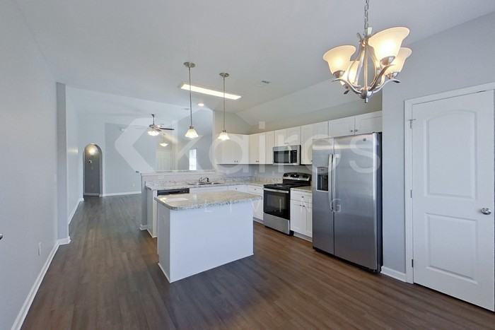 107 Martin Luther King Jr Drive - Photo 5 of 22