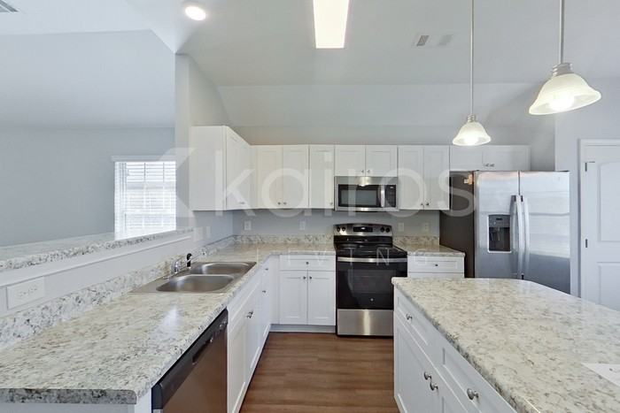 107 Martin Luther King Jr Drive - Photo 7 of 22