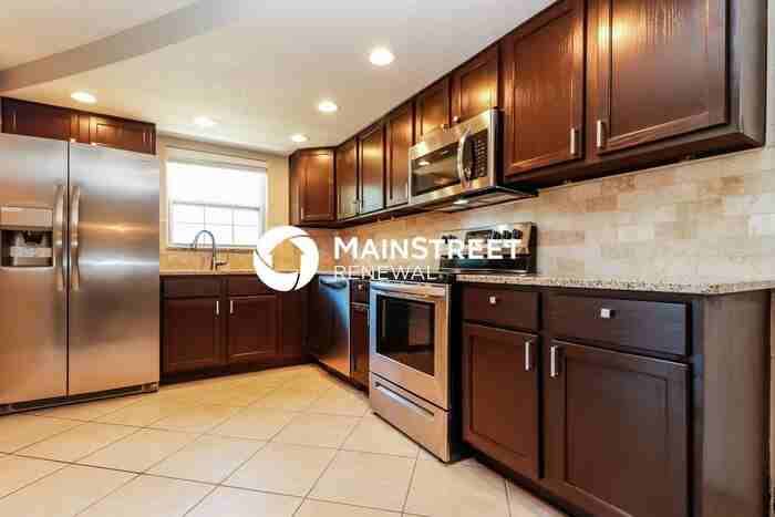 3208 Primrose Dr - Photo 5 of 16