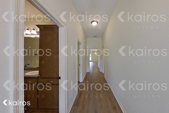 107 Teddy Ln - Photo 2 of 19