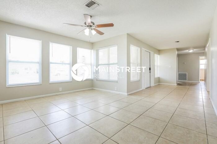 64 Golfview Rd - Photo 5 of 16