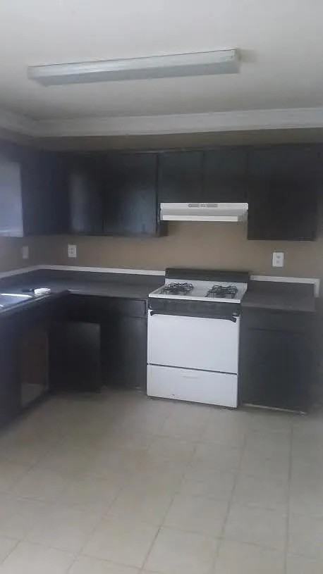 2891 Spruce Cir - Photo 2 of 5