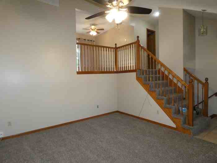 405 Woodland Avenue - Photo 5 of 22