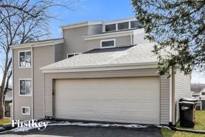 featured image of 11 Saint Valery Ct