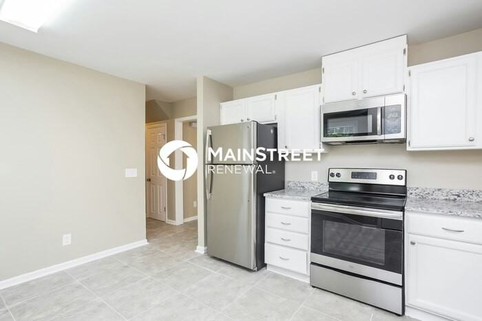 1001 Hornbuckle Court - Photo 6 of 15