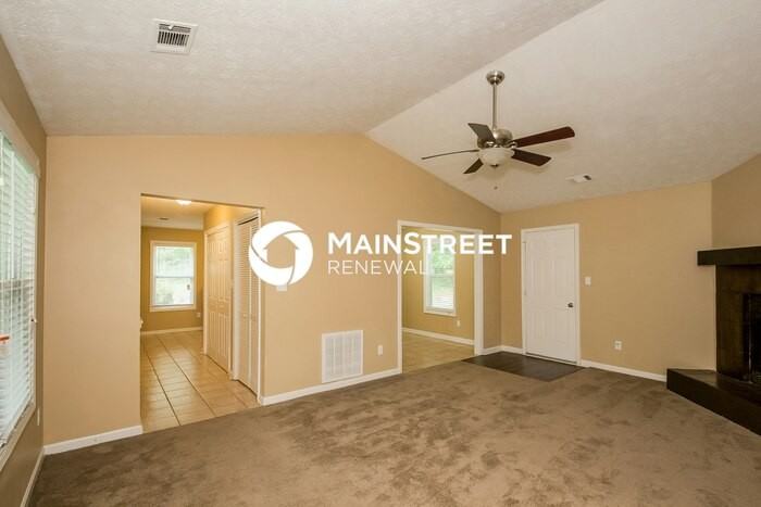 7685 Mountain Creek Way - Photo 2 of 15