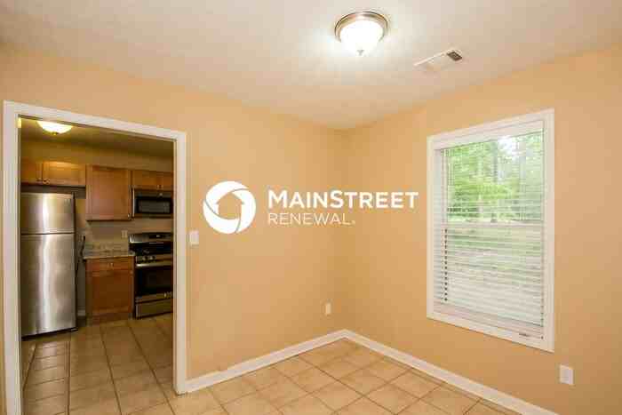 7685 Mountain Creek Way - Photo 5 of 15