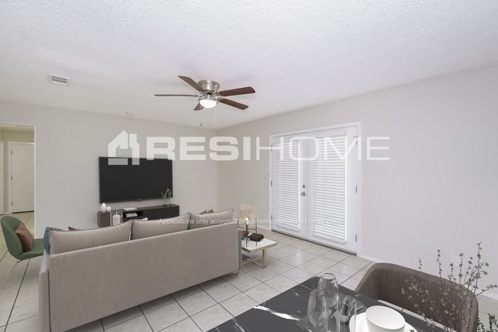 6405 Moonglow Ln - Photo 4 of 15