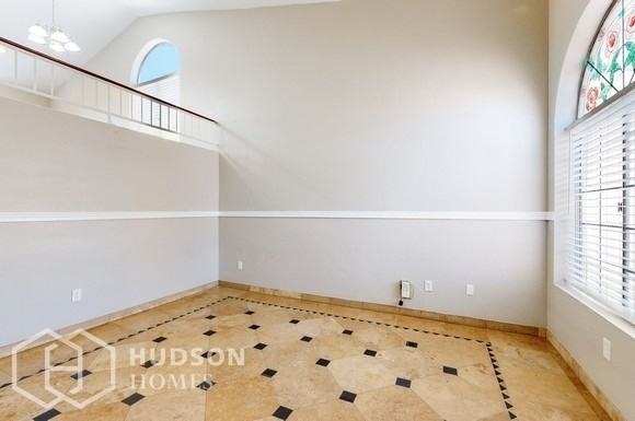 19056 North 37th Street - Photo 5 of 40