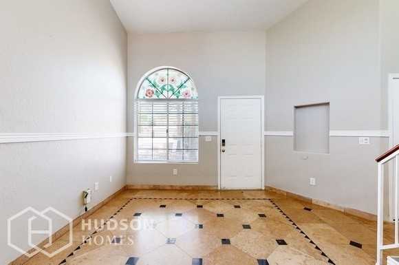 19056 North 37th Street - Photo 7 of 40