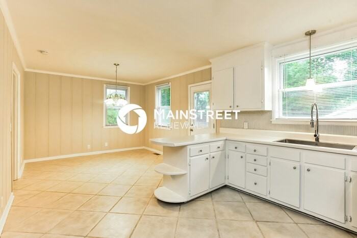 224 Joyner Ave - Photo 6 of 16