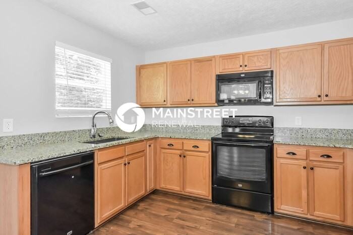 2763 Sutherland Dr - Photo 5 of 17