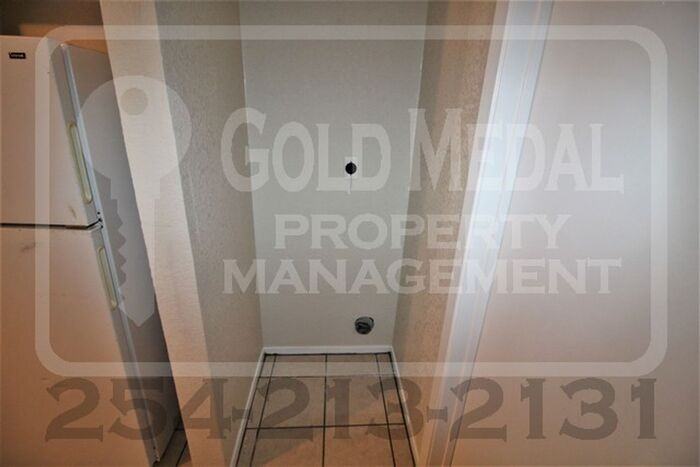 1106 Leslie Circle - Photo 7 of 26