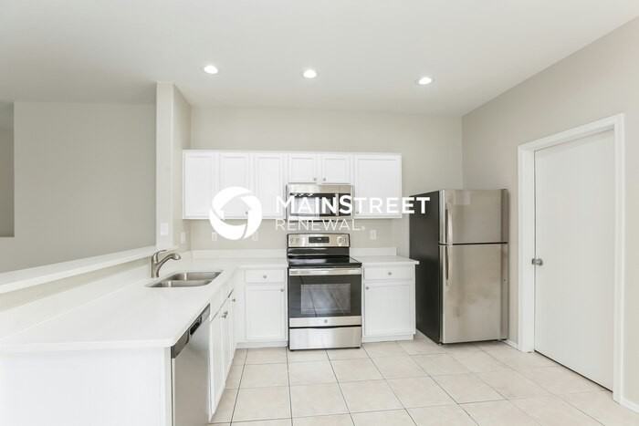 9119 W Cambridge Ave - Photo 7 of 16