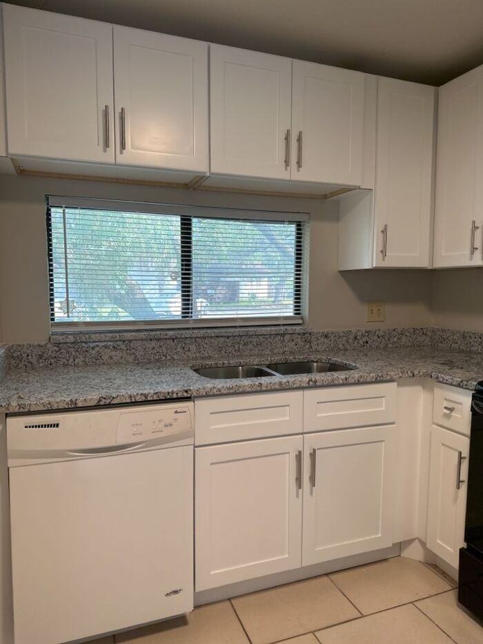 11411 Midfield Way - Photo 2 of 17