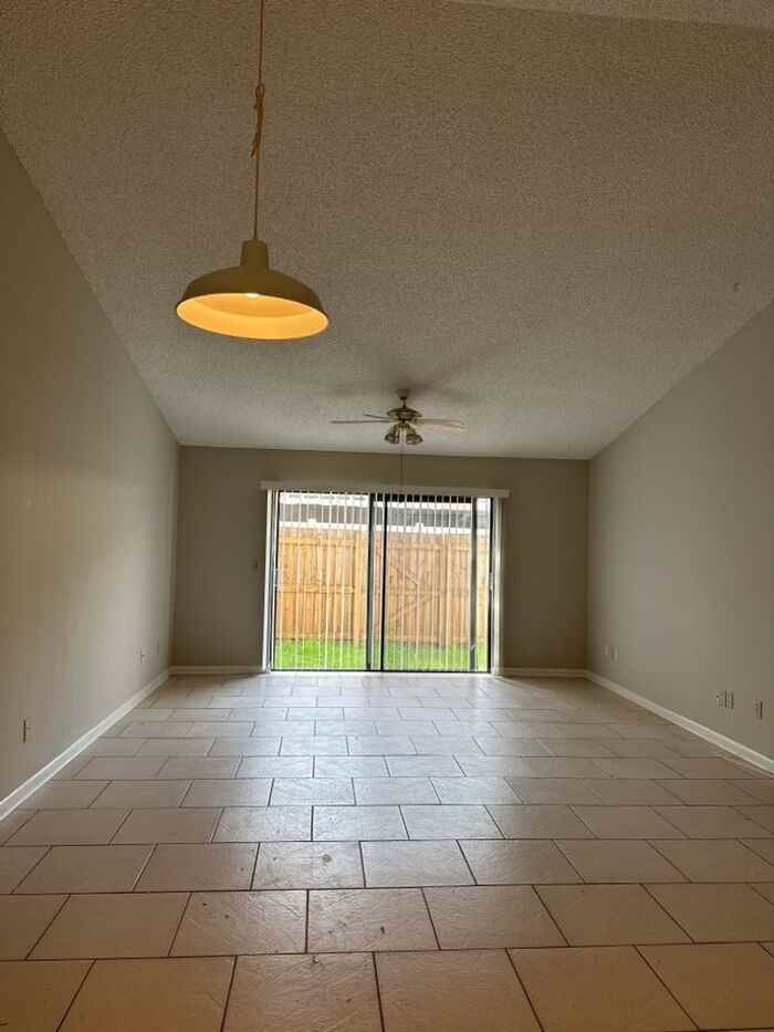 11411 Midfield Way - Photo 7 of 17