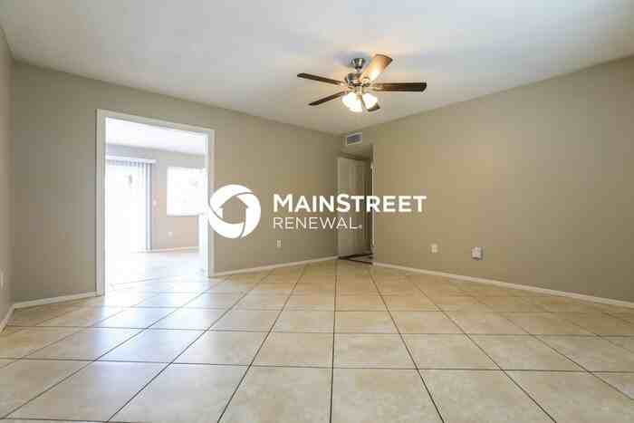 18424 Barbara Ave - Photo 2 of 16