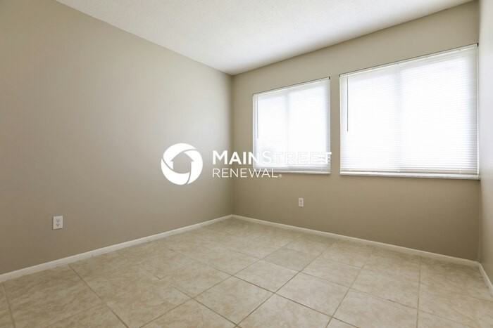 18424 Barbara Ave - Photo 3 of 16