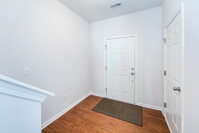 13236 Erwin Rd - Photo 6 of 42