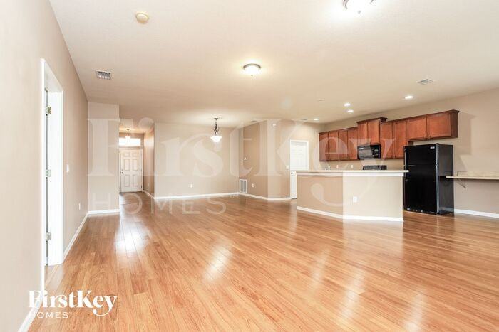 5658 Forest Ridge Drive - Photo 3 of 15