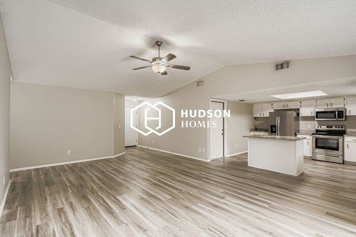 23439 Sierra Rd - Photo 6 of 29